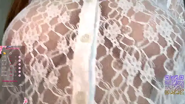 GilySuper live sex cam