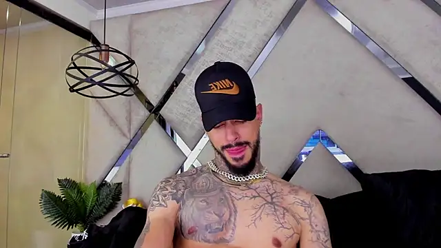 VinzenzRizzo live sex cam