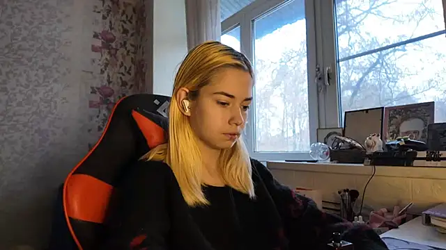 Witching_Moon live sex cam