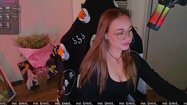 Emili1- live sex cam