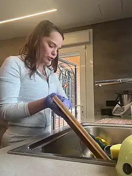 Wildmaca live sex cam