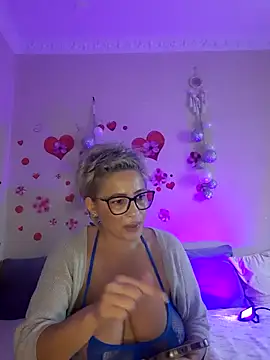 BellaBellaHot's cam snapshot