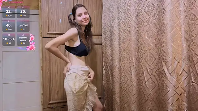 QutieDaSweet live sex cam