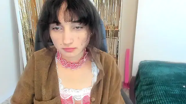 Marri-Stella live sex cam