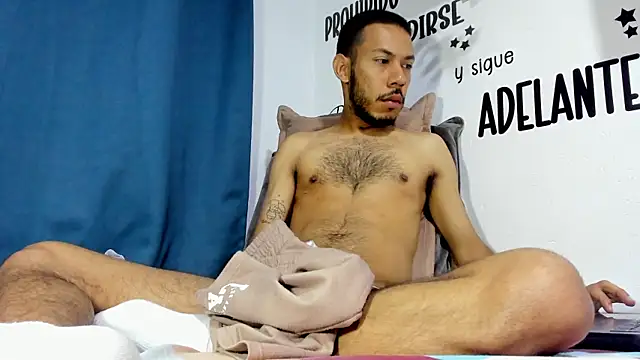 Aronxxs live sex cam