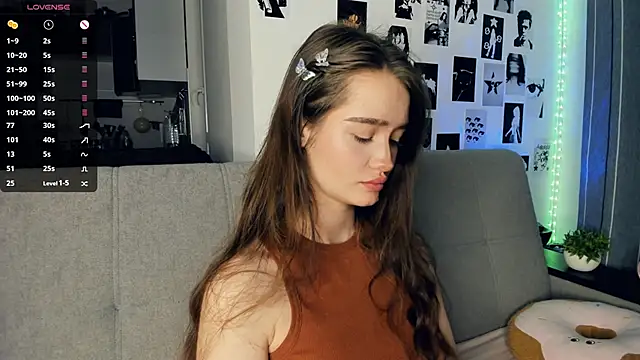 lovelyalivia live sex cam