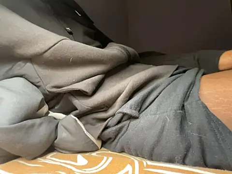 nycg0999's cam snapshot