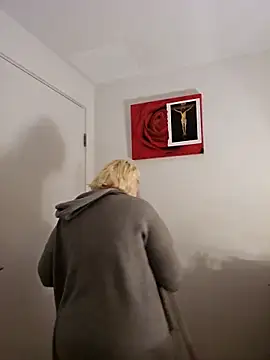 RaisingDaisy live sex cam