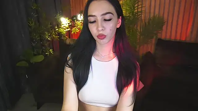 WildKittenX_ live sex cam