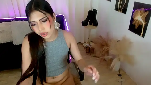 FuckingDolls69 live sex cam