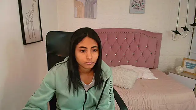 shaneelle live sex cam