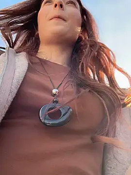 LilluKatten live sex cam