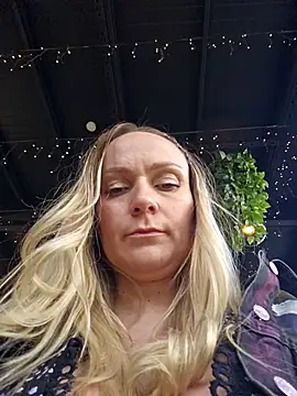 Bondgirl_013 live sex cam