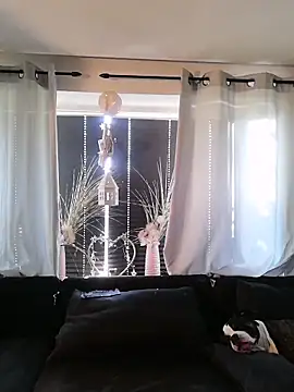 DevilsAngel13 live sex cam