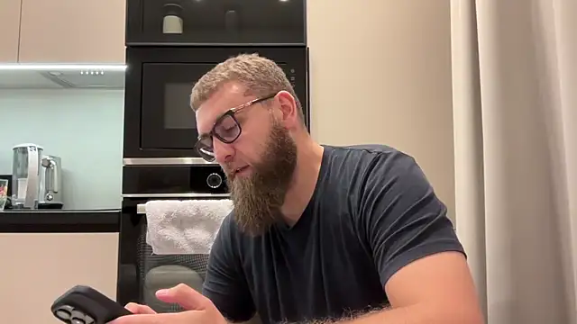 Bear_bear_ live sex cam