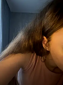 Holy_Poly's cam snapshot