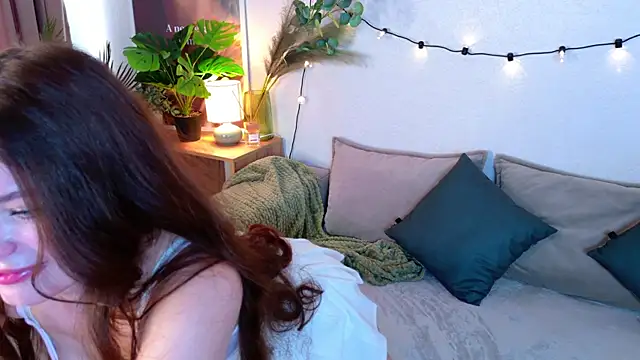 Taylla_Nouell's cam snapshot