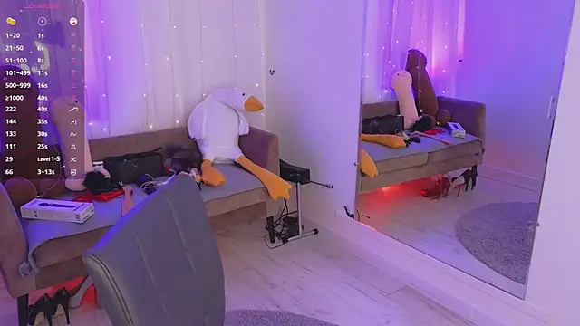 Mira_Falls live sex cam