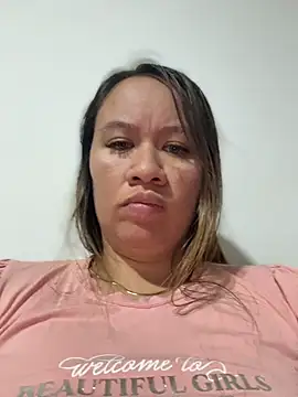 Emiily_lee live sex cam