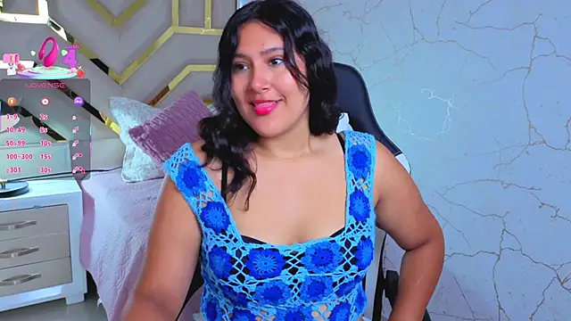 luna_jonezz live sex cam