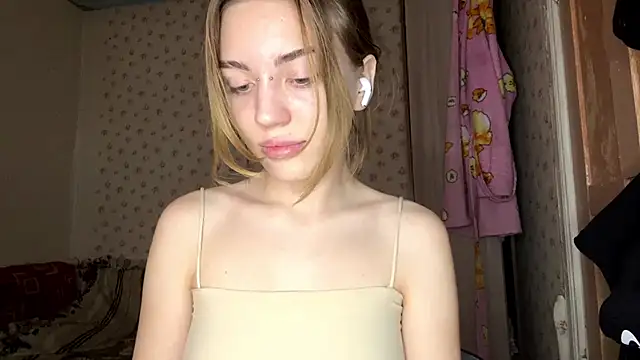 MelaineAytes's cam snapshot