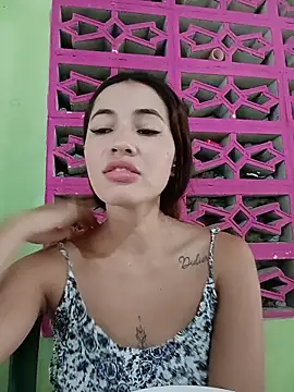 -Nicol live sex cam