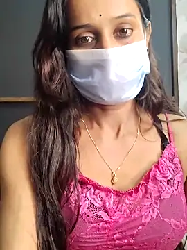 Saharaa's cam snapshot