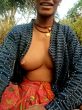 Juhi_chawla's cam snapshot