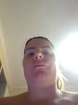 KarlyGray10's cam snapshot