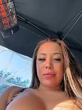 Chanel_Saucy23's cam snapshot