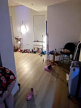 RaisingDaisy's cam snapshot