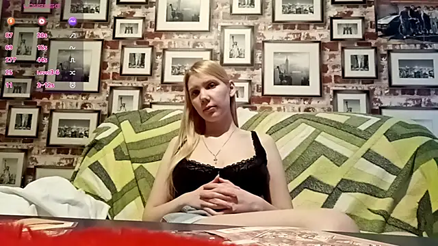 EvieBaggette's cam snapshot