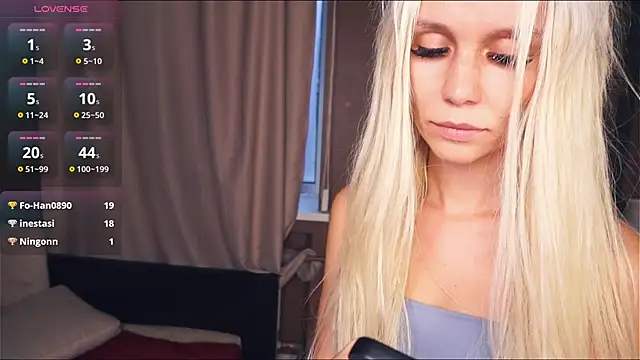 WilonaAven live sex cam