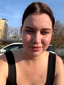 KikiWatson live sex cam