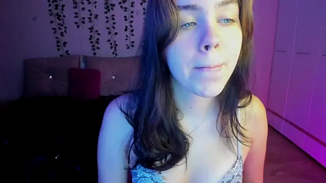 Kitty_Mila's cam snapshot