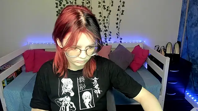 shy_elina01's cam snapshot