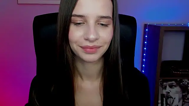 LuxMaya's cam snapshot