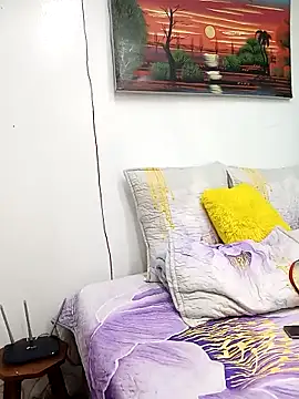 HipsDontLieX95's cam snapshot