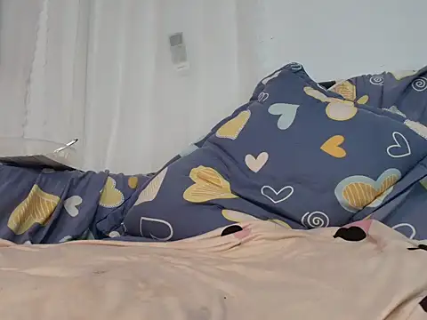 Lina-168's cam snapshot