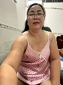 Alinat_'s cam snapshot