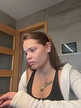 Wildmaca live sex cam