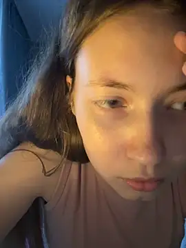 Holy_Poly's cam snapshot