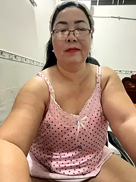 Alinat_'s cam snapshot