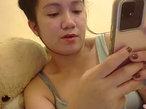 Lovelyclaya's cam snapshot