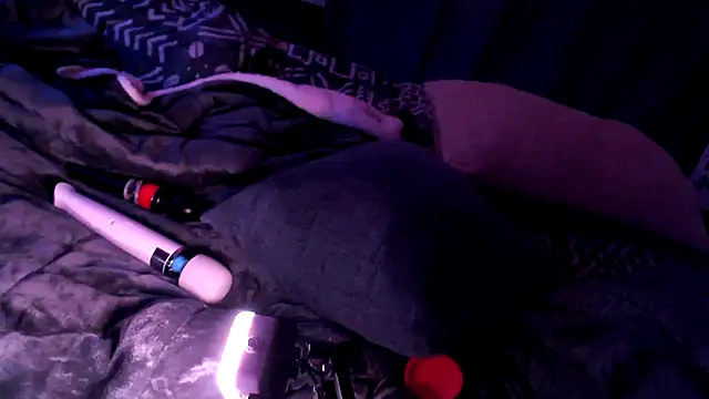 SpunsieLove live sex cam