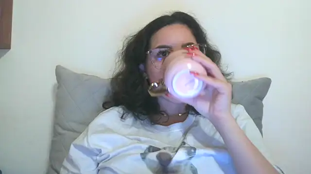 LovelyJulliette's cam snapshot