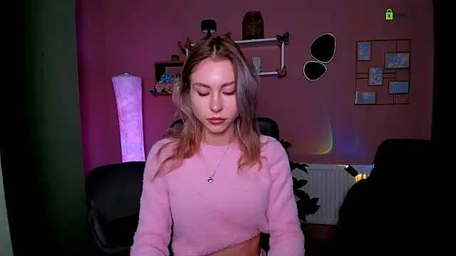 charlie_bonsie's cam snapshot