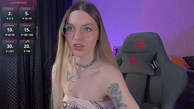 Marta_May_'s cam snapshot