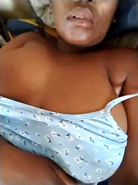 CuteBootyBae's cam snapshot