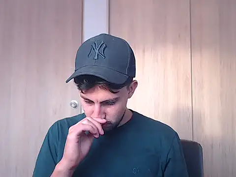 ChrisDamon's cam snapshot